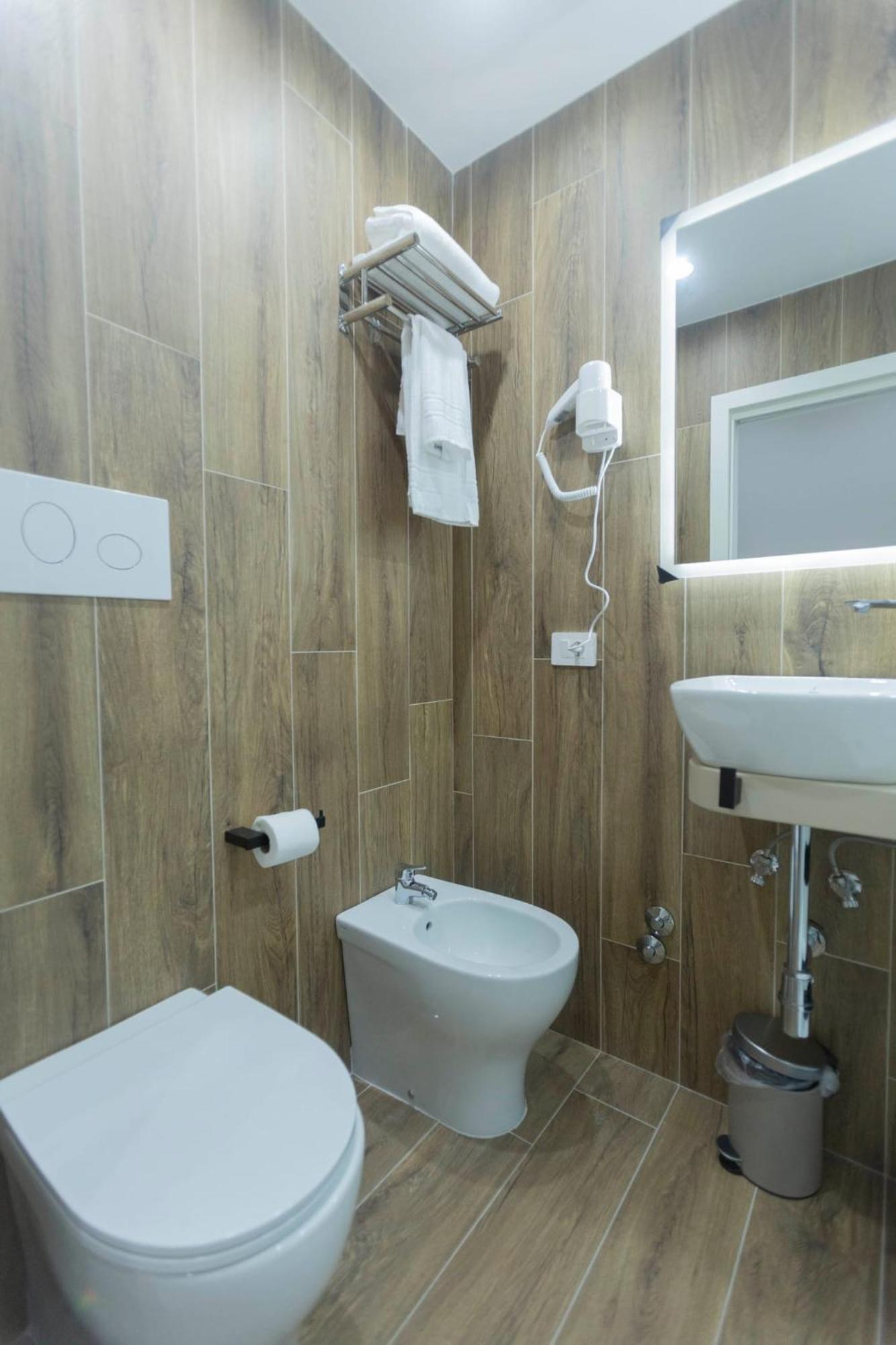Vomero House เนเปิลส์ ภายนอก รูปภาพ