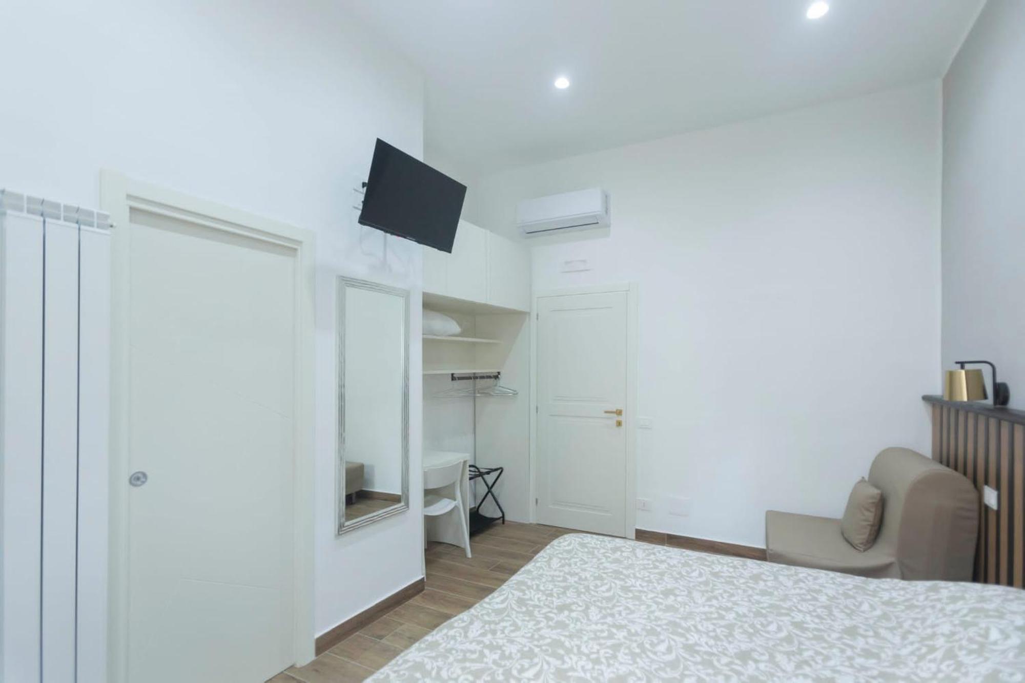 Vomero House เนเปิลส์ ภายนอก รูปภาพ
